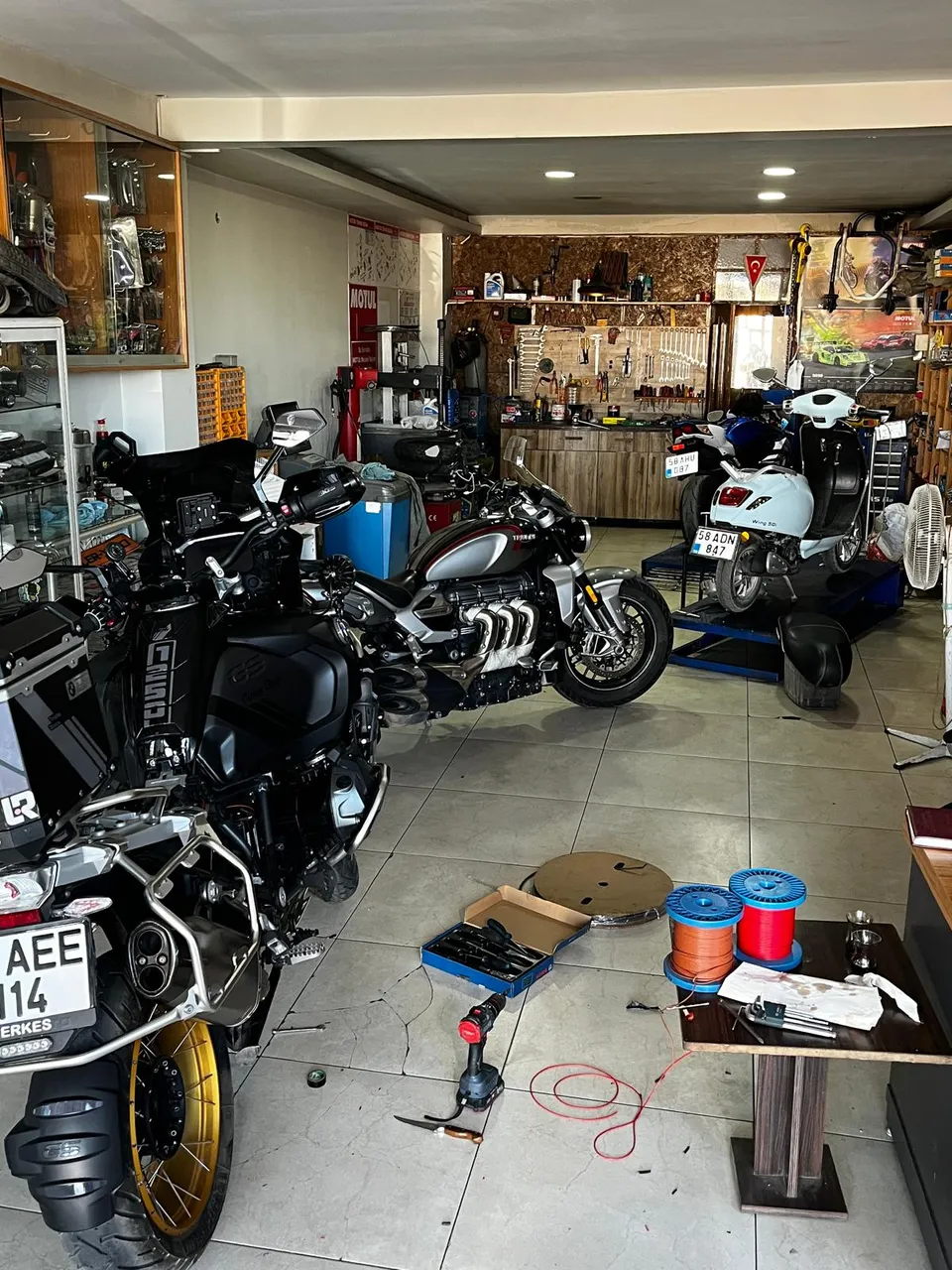 Akman Motor Sivas atölye ve motosiklet servis alanı 76