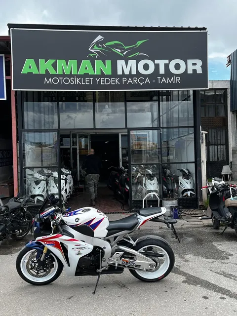 Akman Motor Sivas servis ve mağaza dış görünümü 69